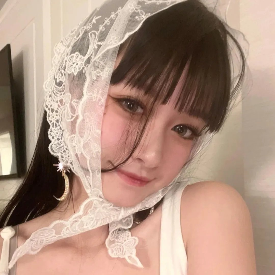 严肃的男人