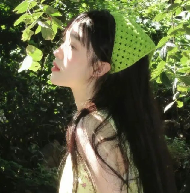 男生女生向前冲